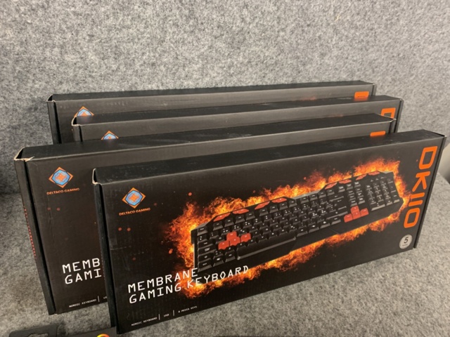 916666-21 Gaming equipment, powerbank, mice, controllers etc.