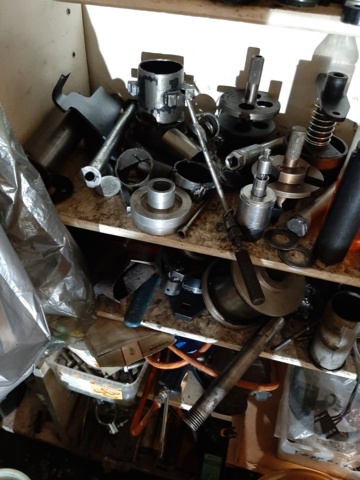 868446-13 Large collection with various hand tools & tools
