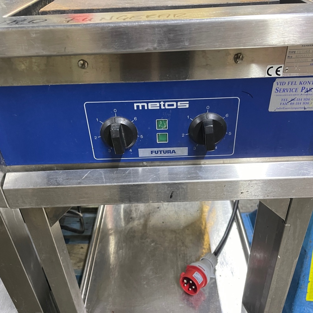 686666-2 Metos electric 2-plate restaurant stove