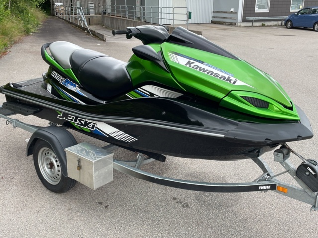 872279-4 Jetski Kawasaki ultra 300 X 2012