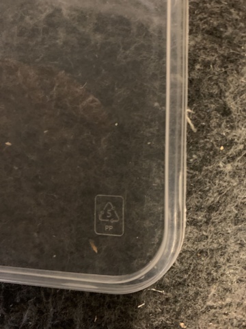 777520-12 1 stool lunch boxes and lids. See info for number