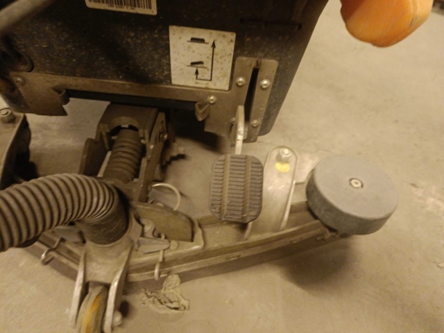 889167-15 Grinder Taski Swingo 755B