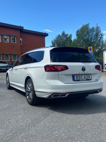 805758-4 Volkswagen Passat Sportscombi 2.0 TDI SCR BlueMotion 4Motion - 2022