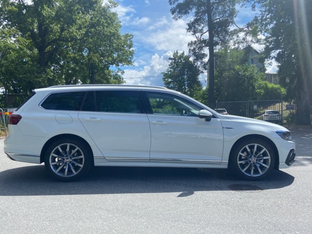 805758-7 Volkswagen Passat Sportscombi 2.0 TDI SCR BlueMotion 4Motion - 2022