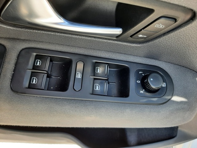 805171-32 Volkswagen Amarok Double Cab & Cover 2.0 BiTDI 4Motion - 2012