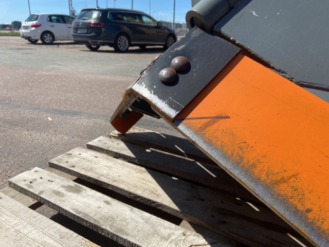 922284-80 Redskapsbärare Belos Transpro 4260 -2018 (endast 293 timmar)