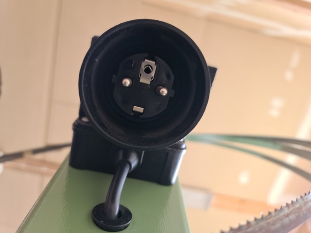 845936-13 Elektra Beckum band saw from Serva