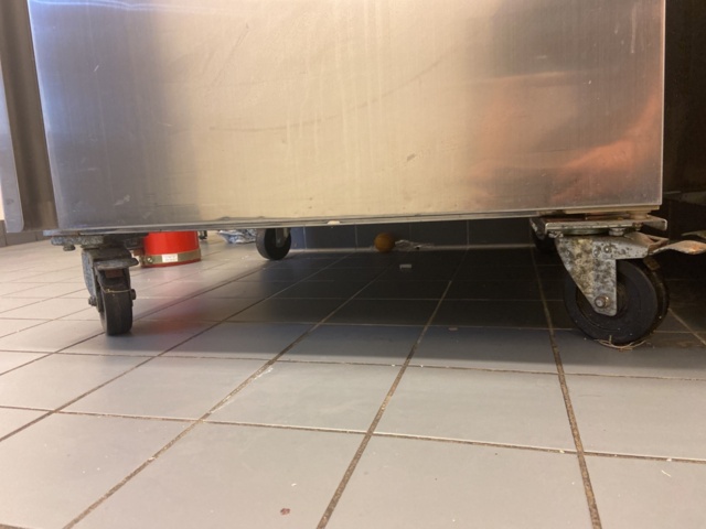 912539-7 Refrigerator Tefcold RK710