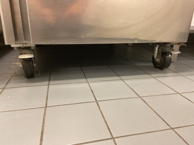 912536-5 Refrigerator Tefcold RK710