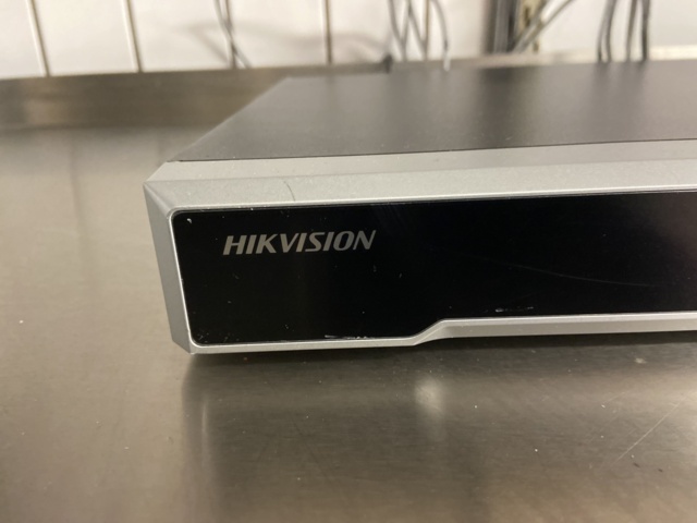 917227-2 CCTV Hard disk recorder with 5 cameras Hikvision