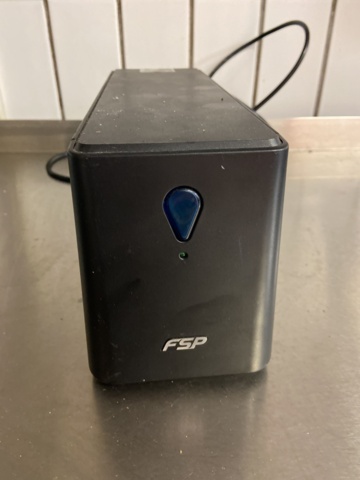 917227-4 CCTV Hard disk recorder with 5 cameras Hikvision