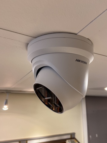 917227-7 CCTV Hard disk recorder with 5 cameras Hikvision