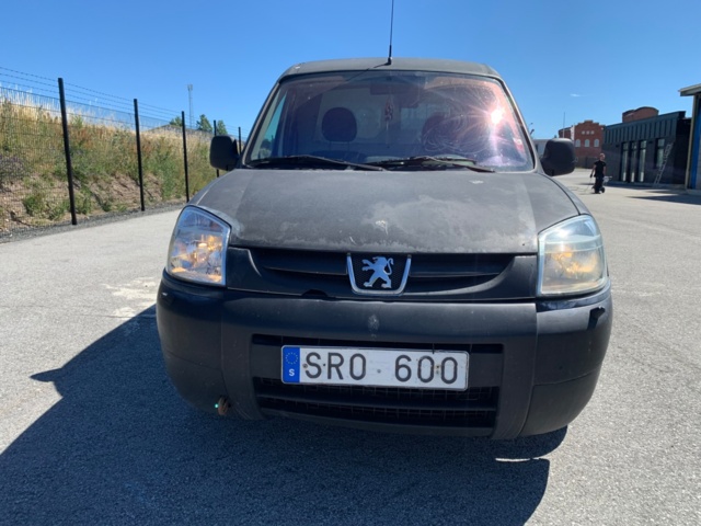 918709-2 Peugeot Partner Van 2.0 HDi - 2006