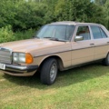 925657-1 Mercedes-Benz 200 -1983