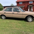 925657-4 Mercedes-Benz 200 -1983