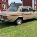 925657-5 Mercedes-Benz 200 -1983
