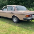 925657-7 Mercedes-Benz 200 -1983