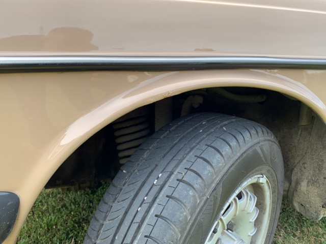 925657-15 Mercedes-Benz 200 -1983