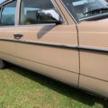 925657-22 Mercedes-Benz 200 -1983