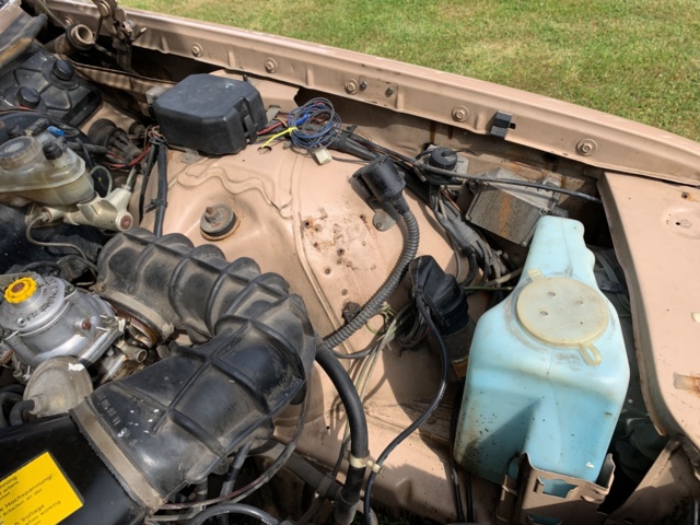 925657-27 Mercedes-Benz 200 -1983