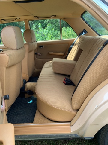 925657-41 Mercedes-Benz 200 -1983