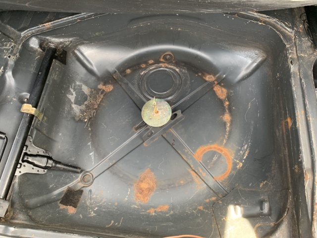 925657-48 Mercedes-Benz 200 -1983