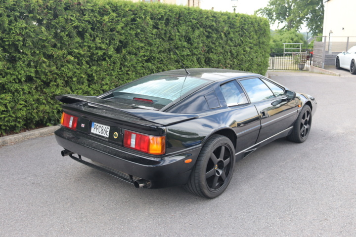 925693-8 Lotus Esprit SE 2.2 Turbo - 1989