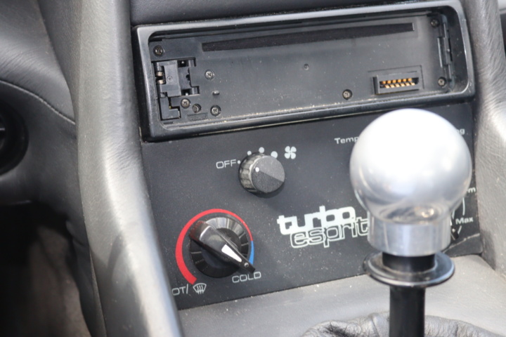 925693-34 Lotus Esprit SE 2.2 Turbo - 1989