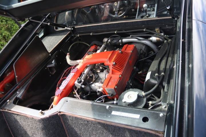 925693-44 Lotus Esprit SE 2.2 Turbo - 1989