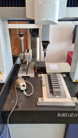 824734-2 Measuring machine Mitutoyo