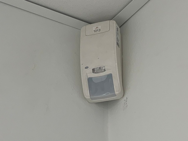 824750-2 4 cameras AXIS M1145-L and 3 sensors