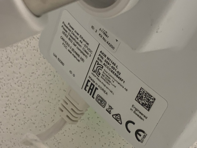 824750-3 4 cameras AXIS M1145-L and 3 sensors