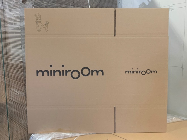 824761-2 1 pallet and about 150 extra cartons print Miniroom