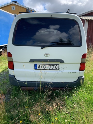 925658-6 Toyota HiAce Van 2.5 Diesel -2005 (102hp, 12504km)