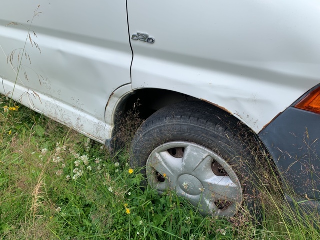 925658-16 Toyota HiAce Van 2.5 Diesel -2005 (102hp, 12504km)