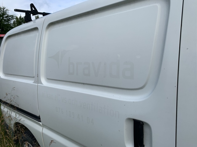 925658-17 Toyota HiAce Van 2.5 Diesel -2005 (102hp, 12504km)