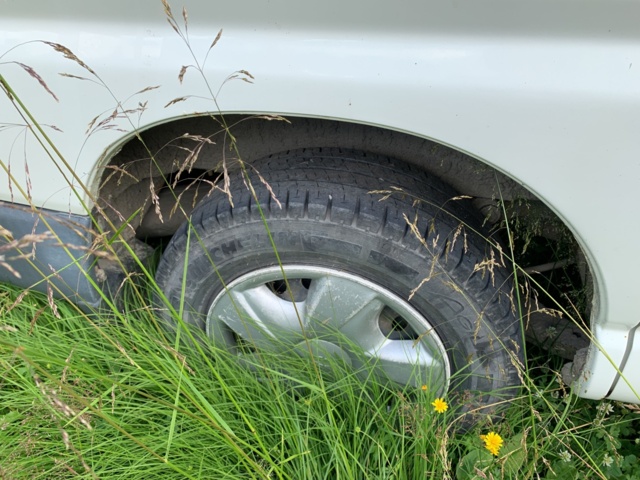 925658-18 Toyota HiAce Van 2.5 Diesel -2005 (102hp, 12504km)