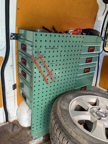 925658-31 Toyota HiAce Van 2.5 Diesel -2005 (102hp, 12504km)