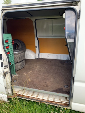 925658-33 Toyota HiAce Van 2.5 Diesel -2005 (102hp, 12504km)