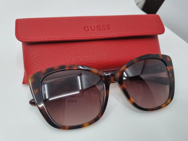 925241-2 2 Guess sunglasses, women - Shipping included