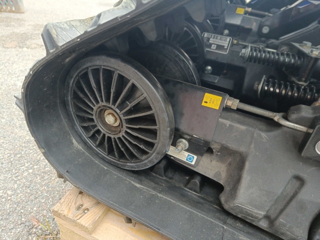 889181-17 Track set Polaris Prospector PRO