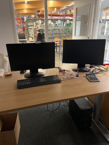 805243-1 Computer package