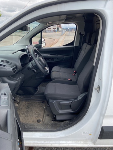 912545-17 Citroën Berlingo Van 1.5 BlueHDi -2021