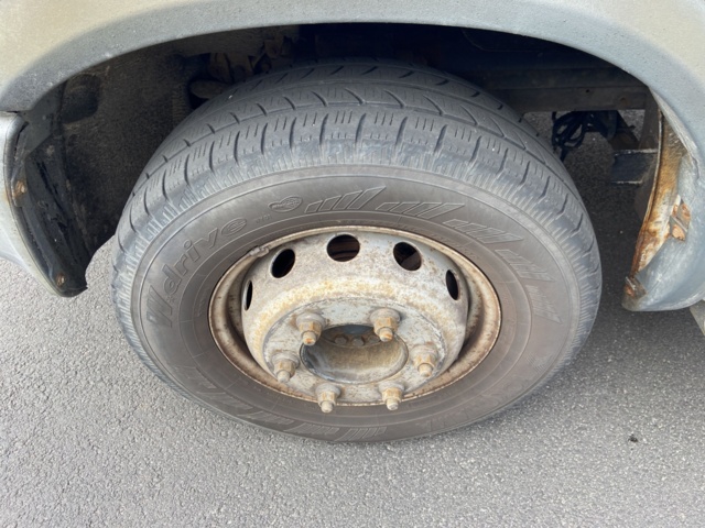 912548-20 Iveco Daily 3.0 HPT with crane and long bed -2006