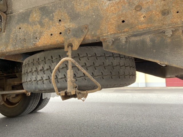 912548-24 Iveco Daily 3.0 HPT with crane and long bed -2006