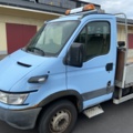 912548-9 Iveco Daily 3.0 HPT with crane and long bed -2006