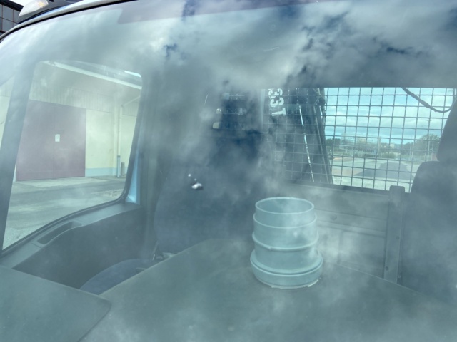 912548-28 Iveco Daily 3.0 HPT with crane and long bed -2006