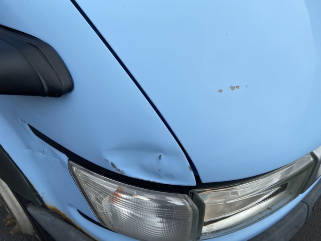 912548-16 Iveco Daily 3.0 HPT with crane and long bed -2006