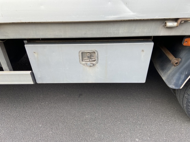 912548-37 Iveco Daily 3.0 HPT with crane and long bed -2006