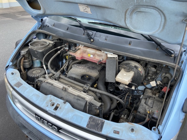 912548-45 Iveco Daily 3.0 HPT with crane and long bed -2006